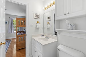 Shared Full Bathroom