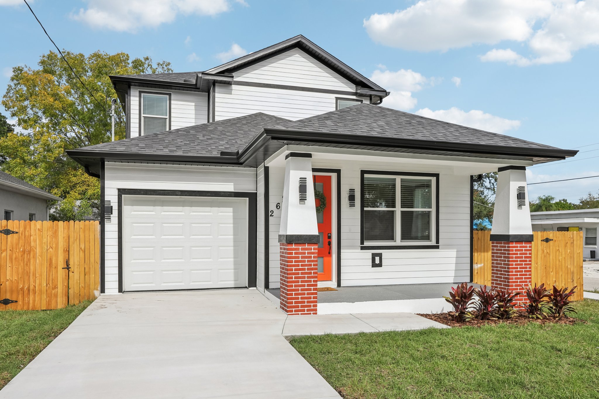 E 18th Ave-S1012-004.jpg