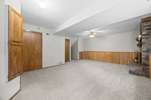  Photo 49