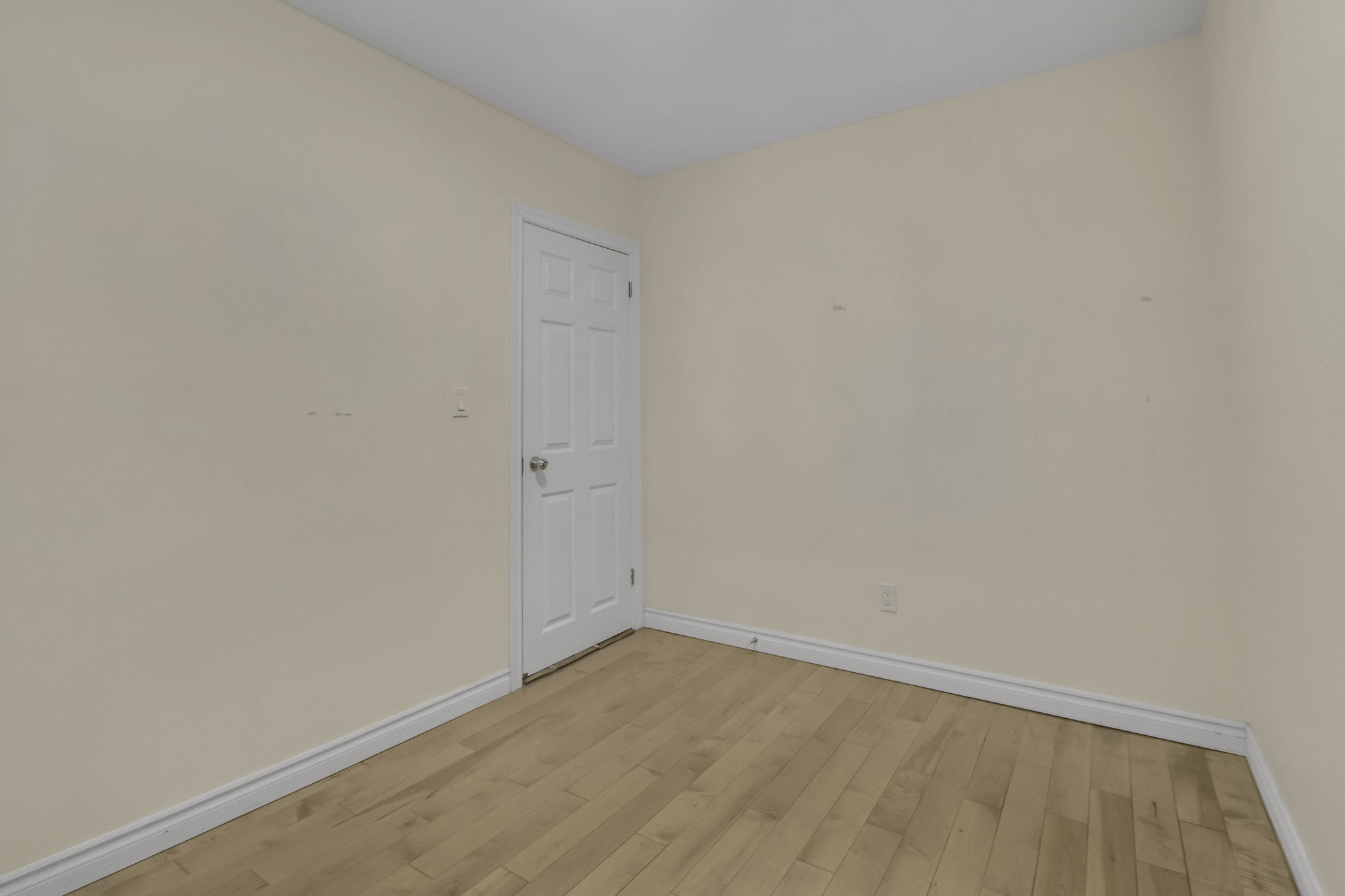  Photo 35