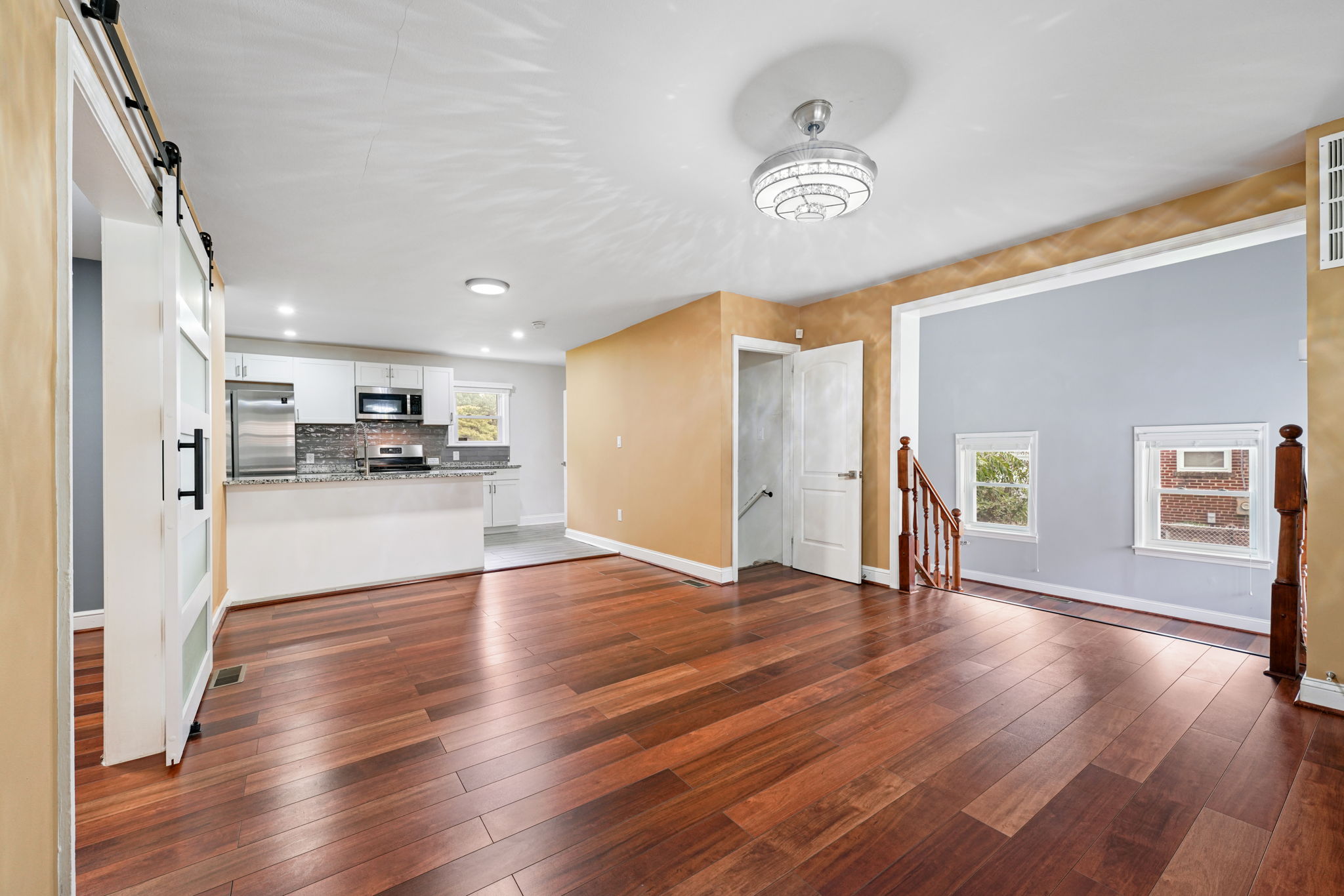 2614 Fort Dr 6