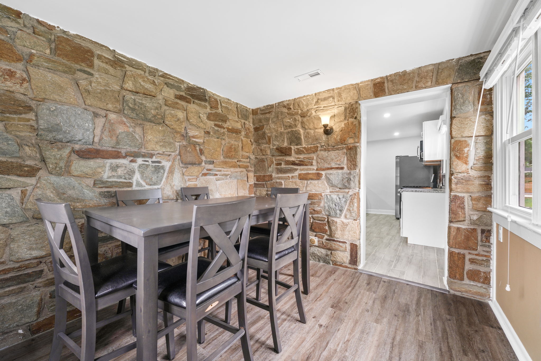 2614 Fort Dr 15