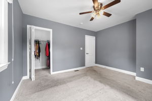 2614 Fort Dr 17