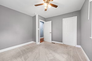 2614 Fort Dr 22