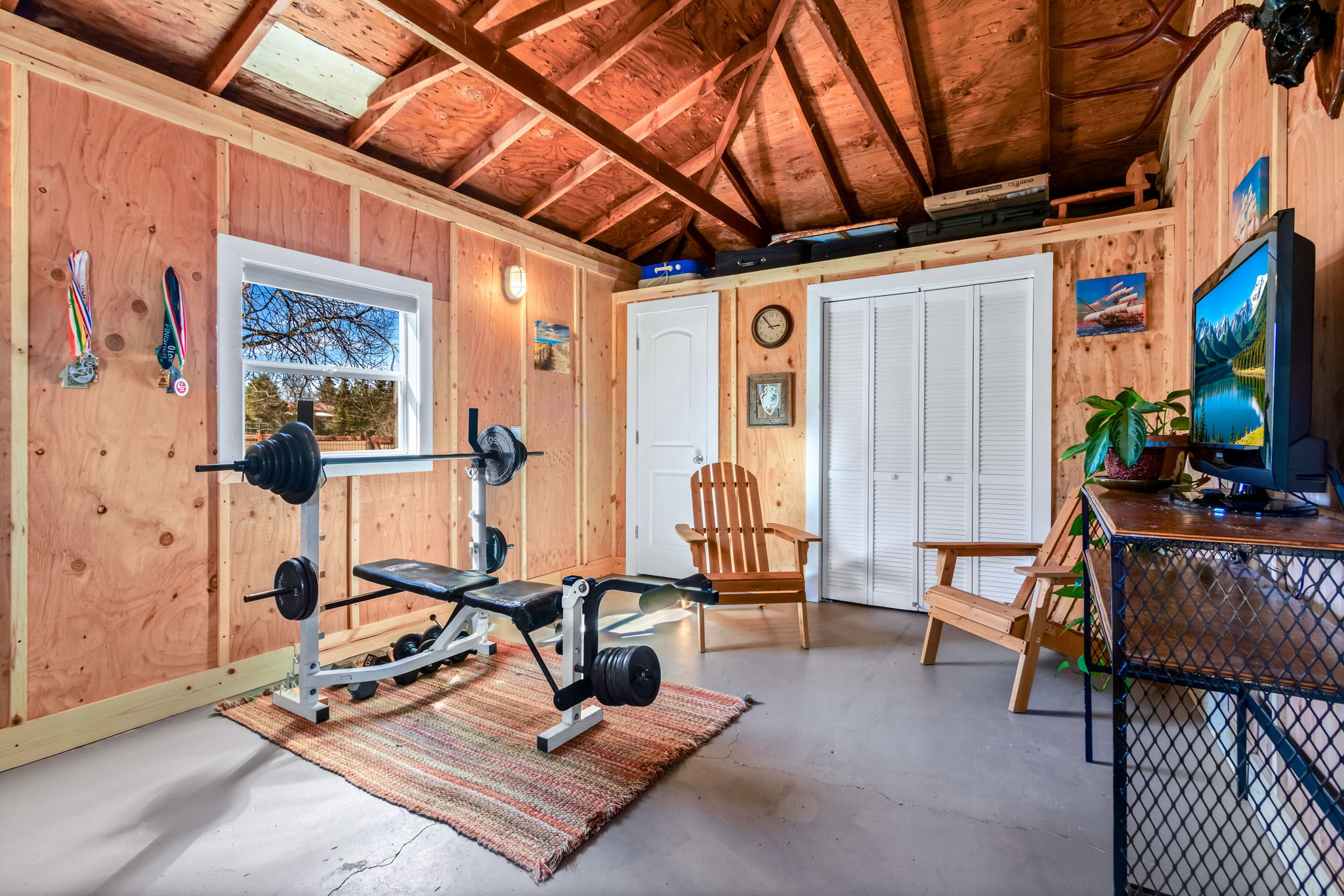 Updated bonus studio room, connected to the detached garage but also with a separate entrance from the patio. Storage space and closets built in so you can use this space in your ideal way!