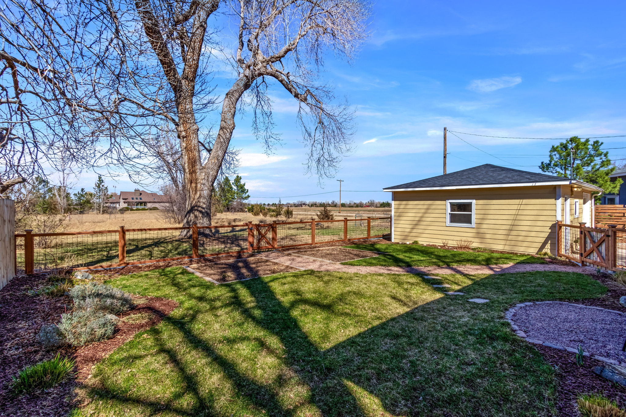 Backs to private open space and just a short stroll to Kestral Farm and walking trails. Definitely feels like you are living in the country yet just minutes from everything!