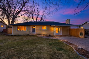Welcome home to 2614 W. Vine Drive in Fort Collins, CO! 1/4 acre lot just minutes from Old Town