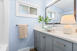 Full updated bathroom with soaking tub