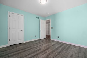  Photo 37