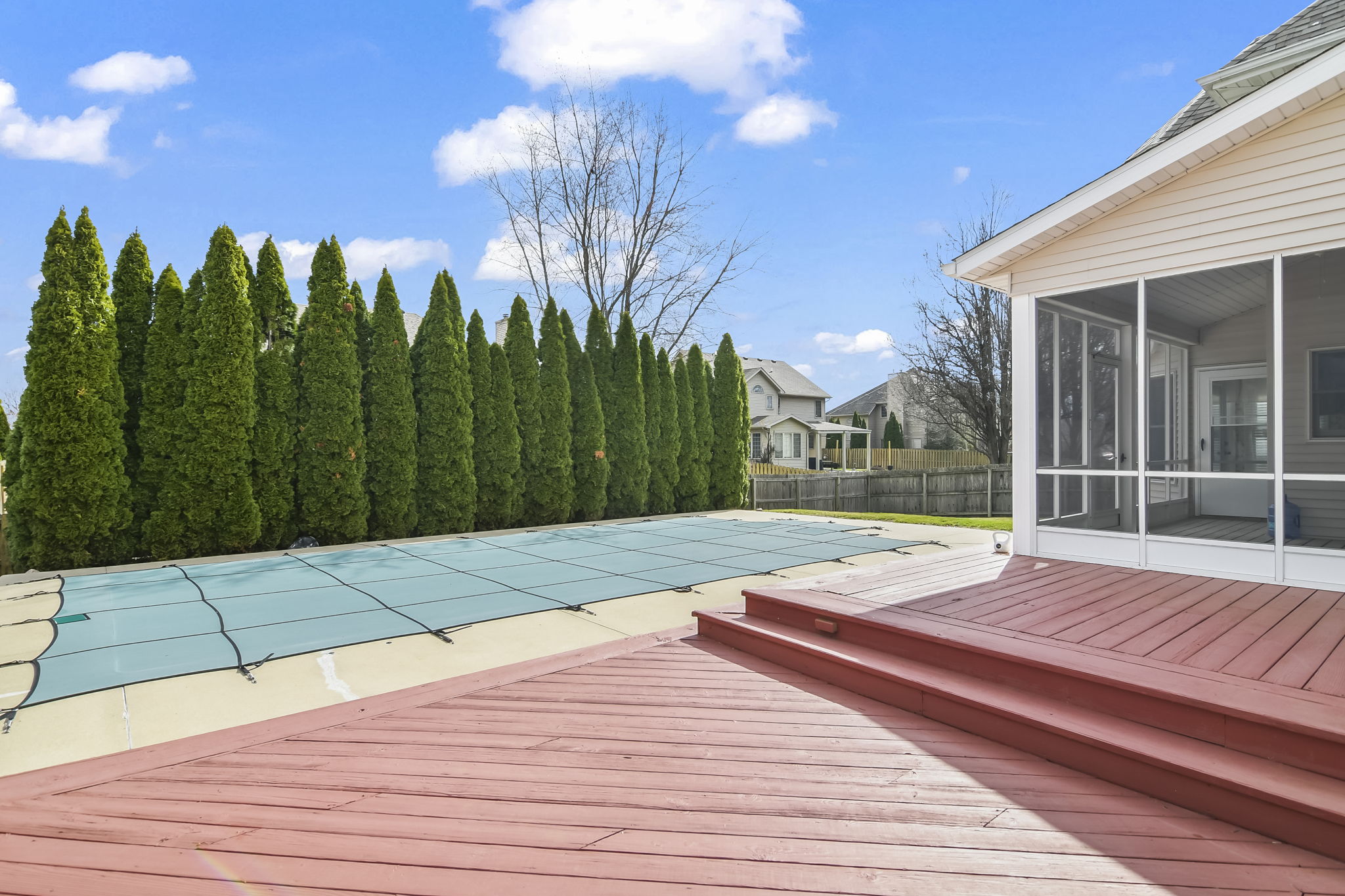 Screened-in Porch