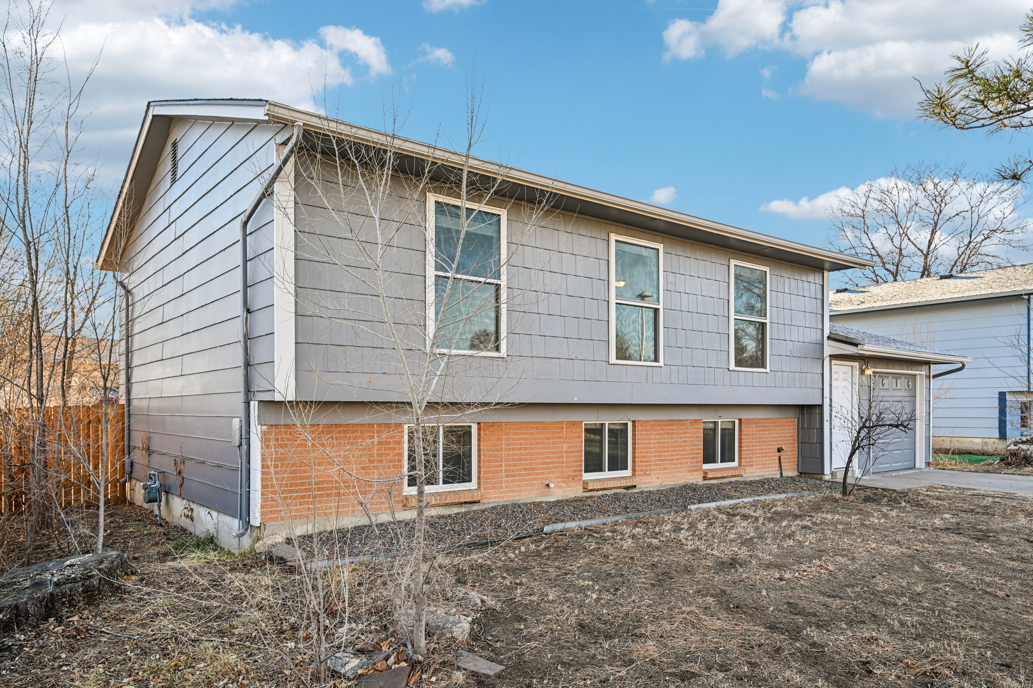 S Laredo Ct-S1402-004.jpg