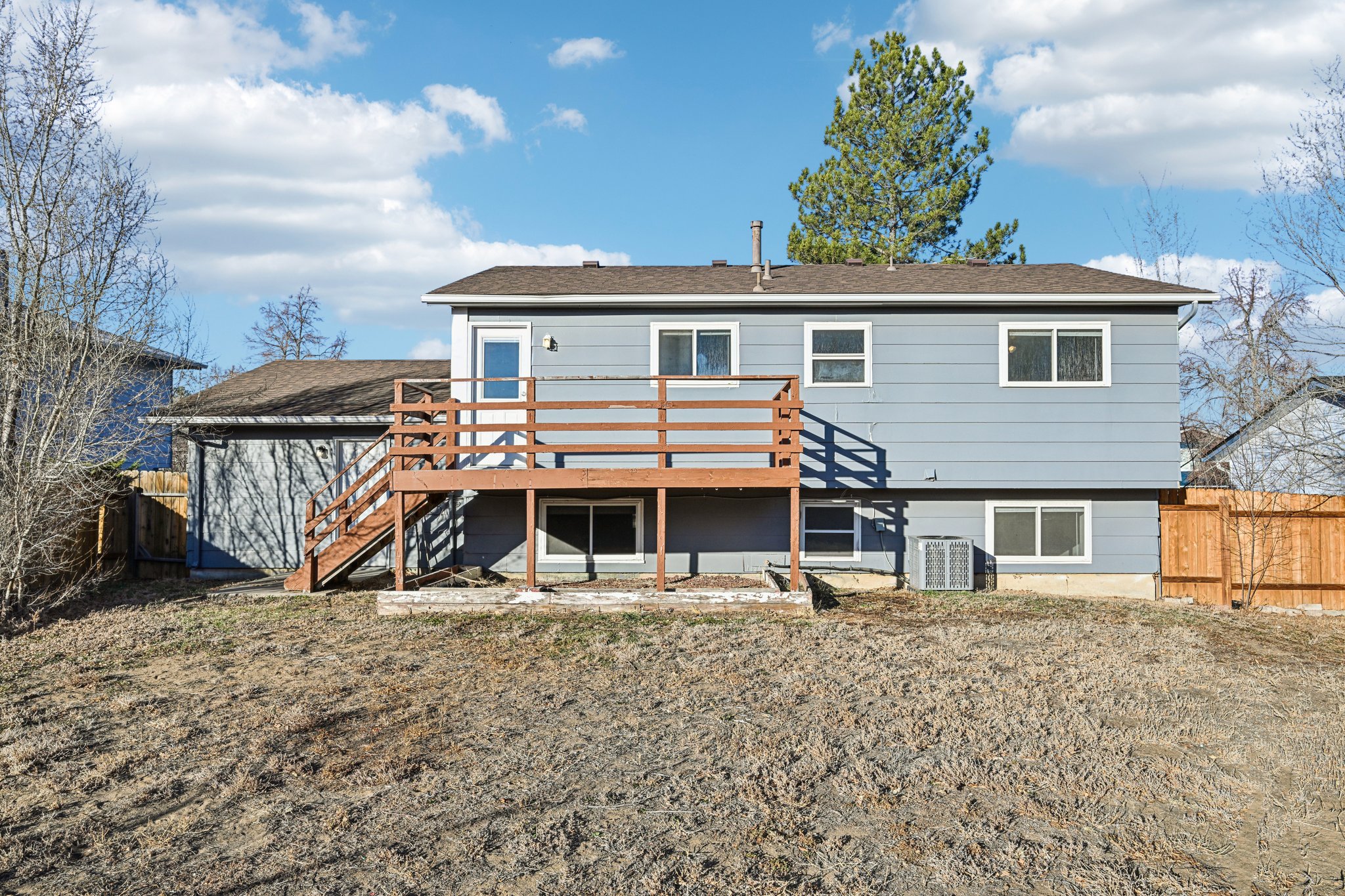 S Laredo Ct-S1402-045.jpg