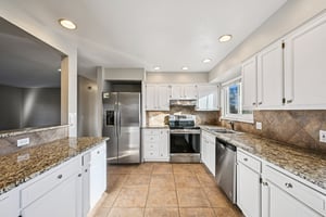 S Laredo Ct-S1402-014.jpg