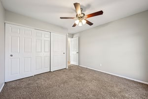 S Laredo Ct-S1402-022.jpg