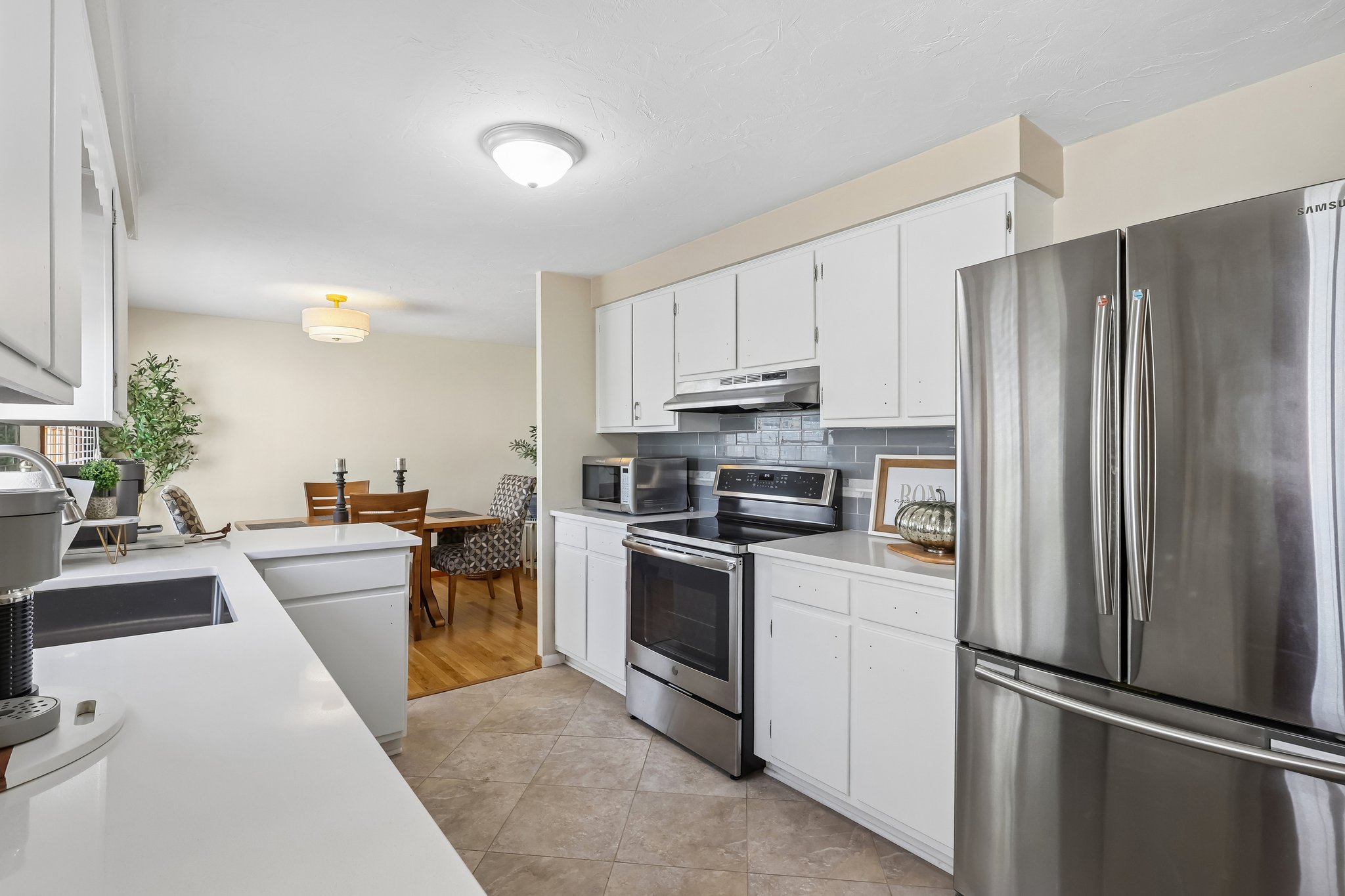 W 40th St-S2404-009.jpg