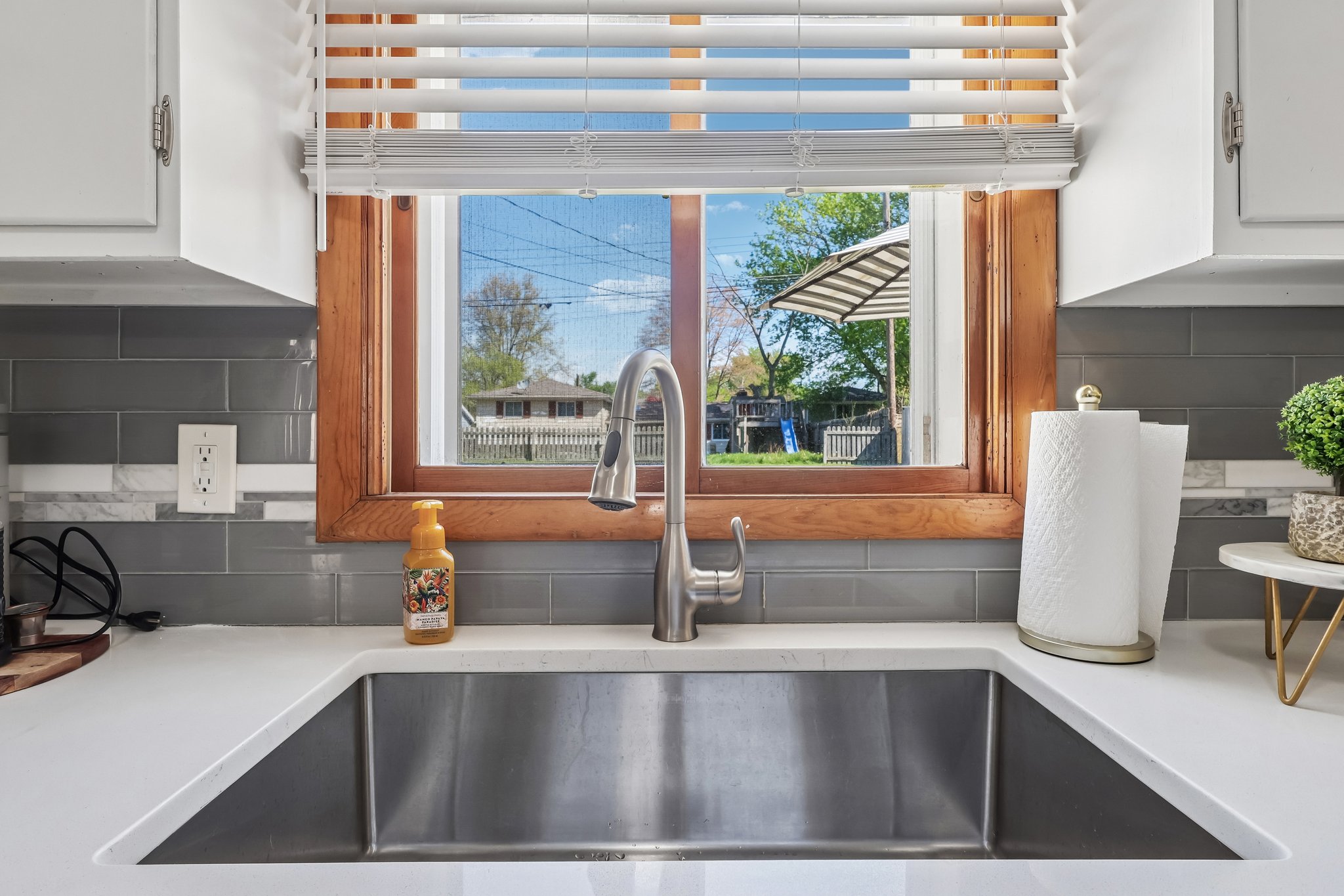 W 40th St-S2404-011.jpg