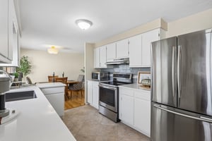 W 40th St-S2404-009.jpg