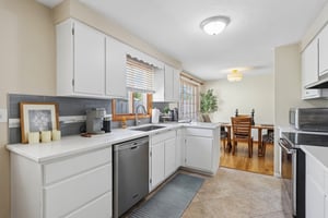 W 40th St-S2404-010.jpg