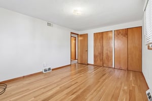 W 40th St-S2404-017.jpg