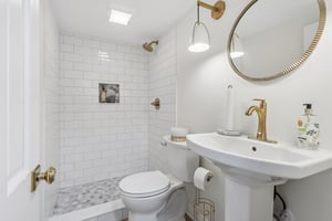 W 40th St-S2404-022.jpg