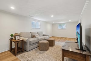 W 40th St-S2404-023.jpg