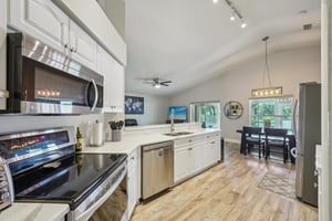 Heatherwood Dr-2805-021.jpg