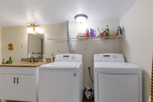  Photo 39
