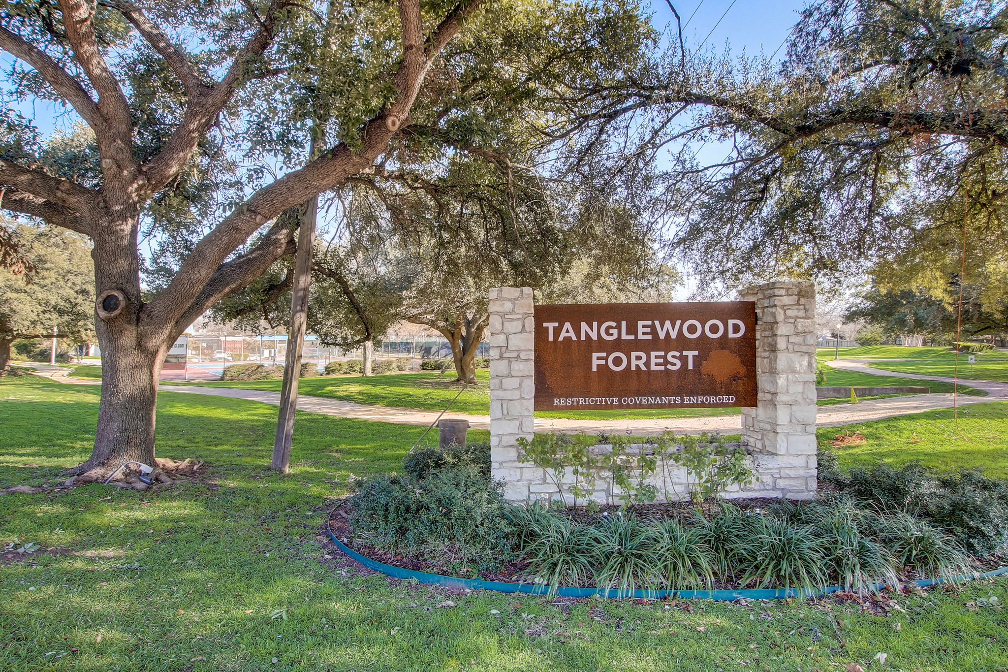 Howellwood Way-035