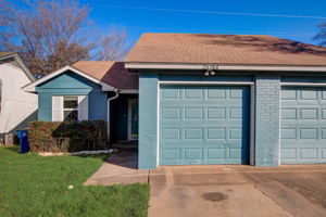 Howellwood Way-003