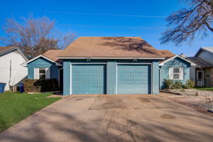 Howellwood Way-001