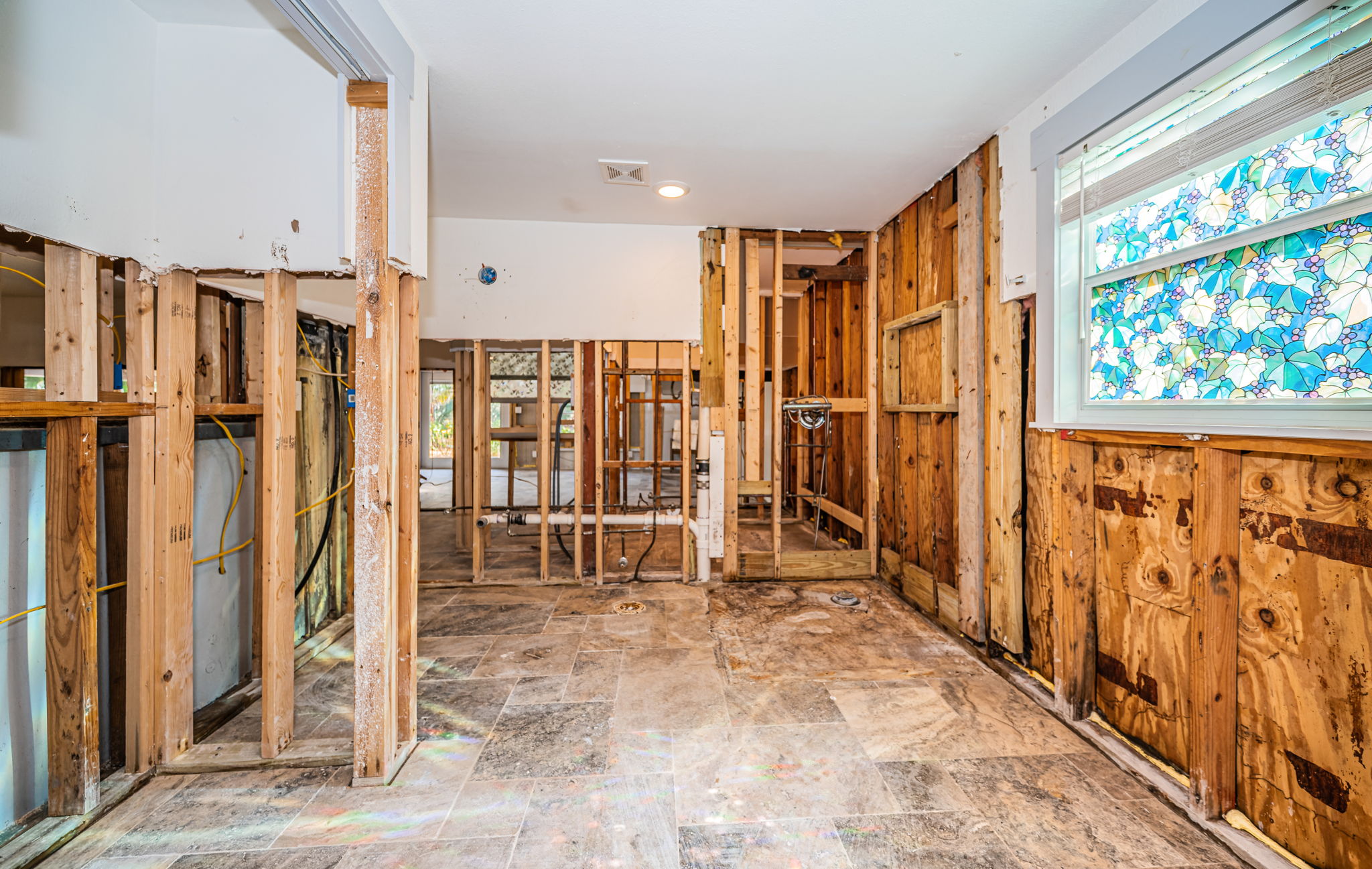 Master Bathroom1a