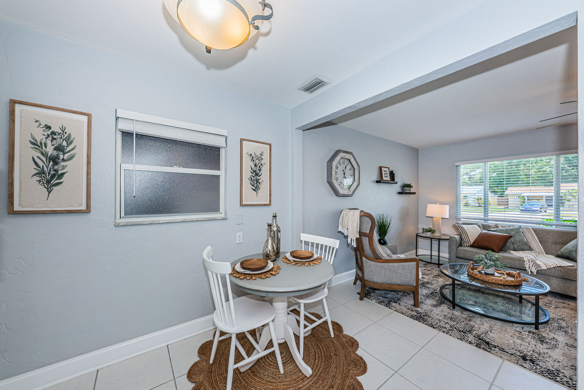 Breakfast Nook 3