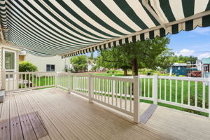 Deck with Retractable Awning