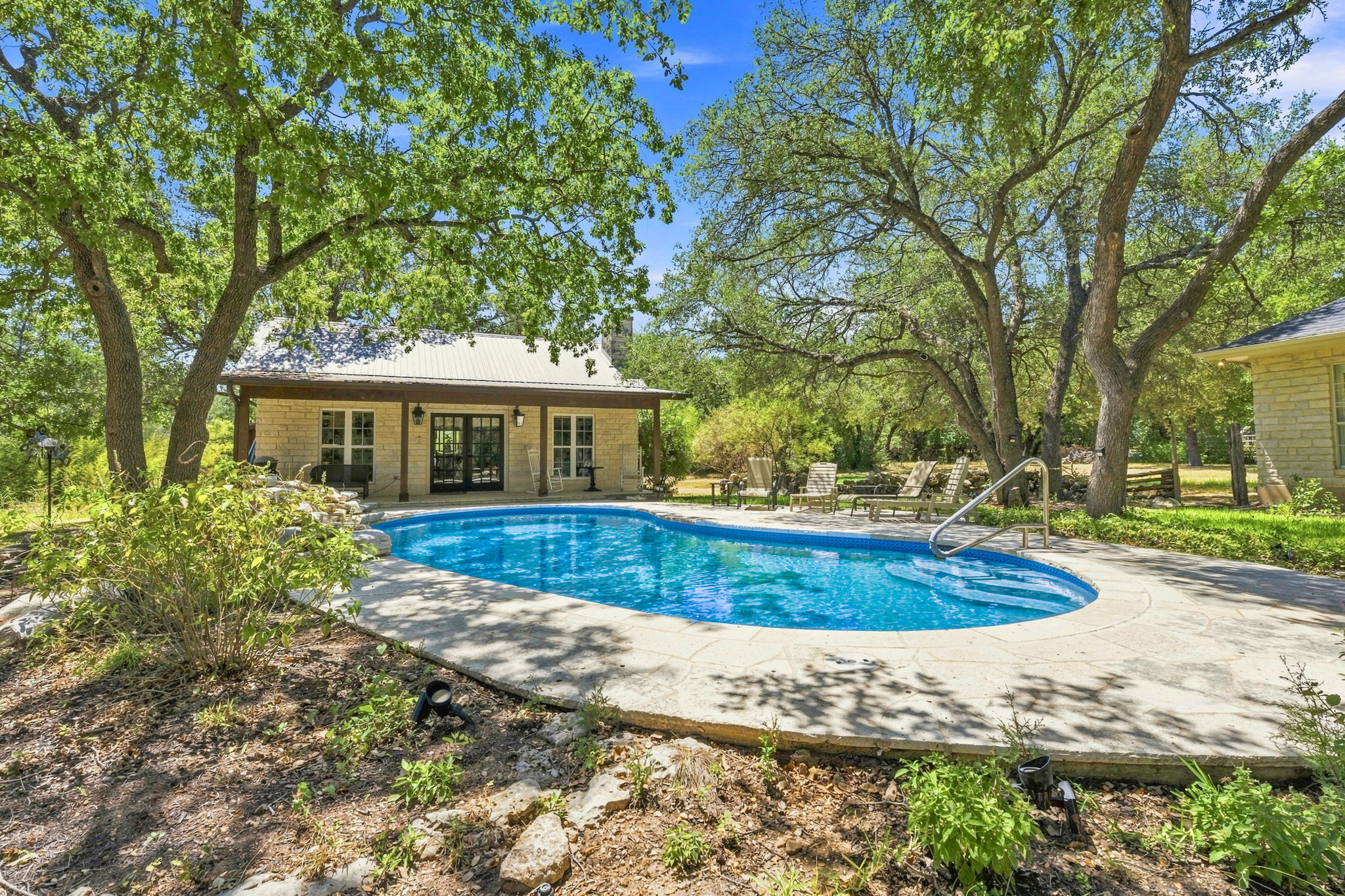  Photo 30