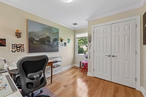 Logan St-S0406-034.jpg