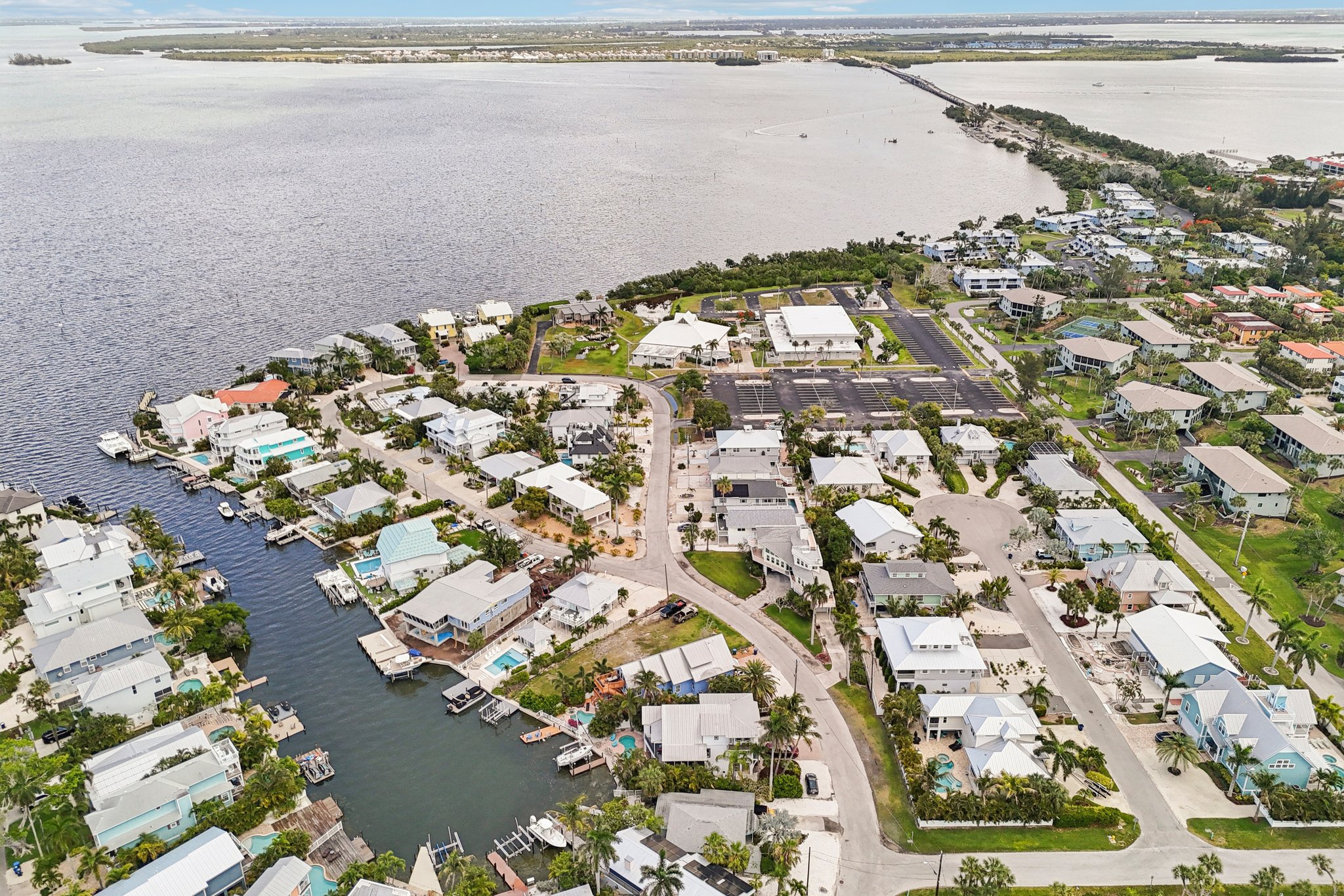 S Harbor Dr-L2005-050.jpg