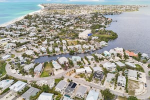 S Harbor Dr-L2005-047.jpg