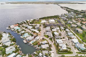S Harbor Dr-L2005-050.jpg