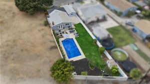  Photo 34