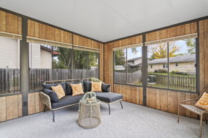 Screened-in Porch