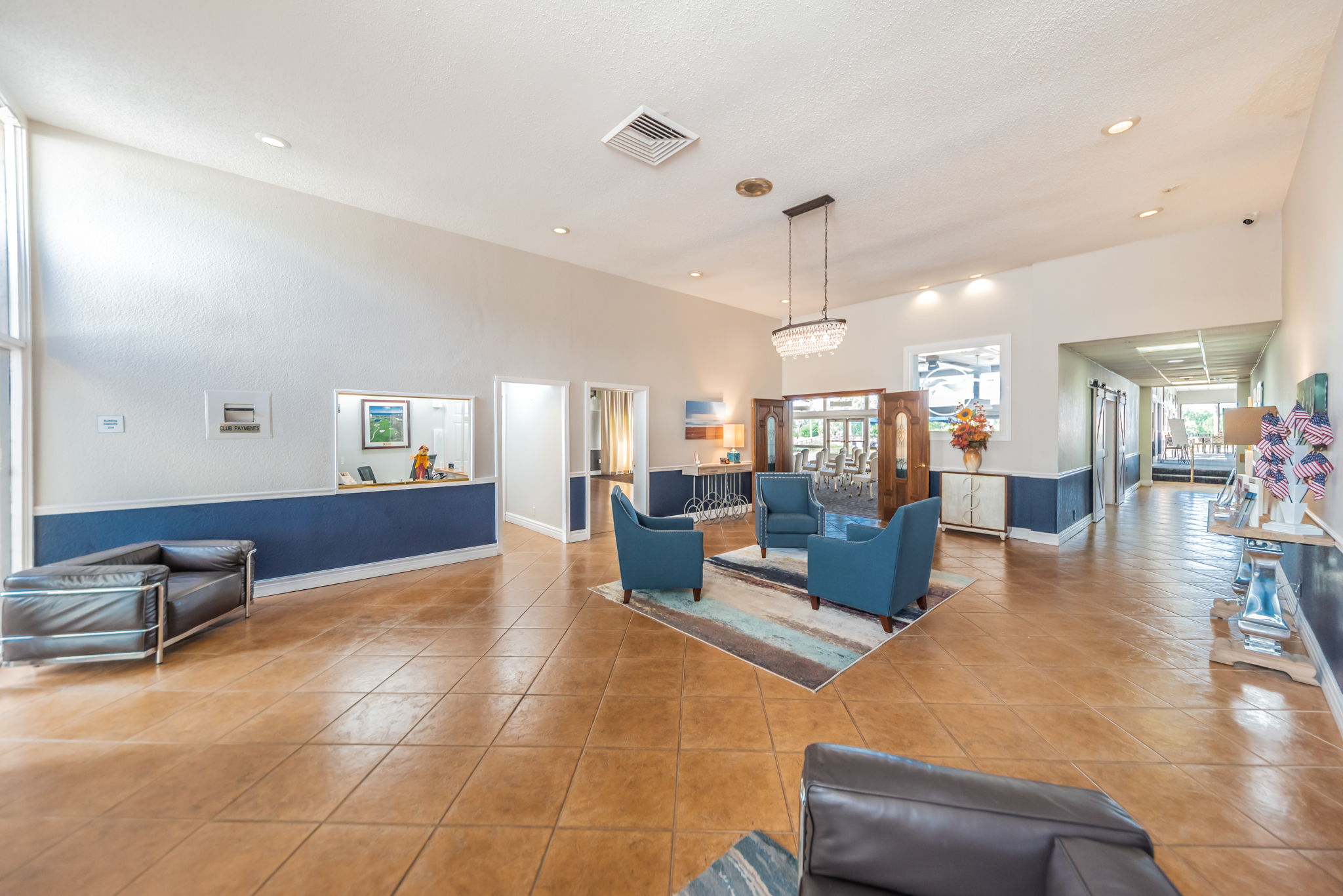 15-Clubhouse Foyer