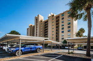 Front Exterior24