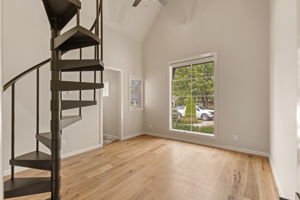  Photo 49