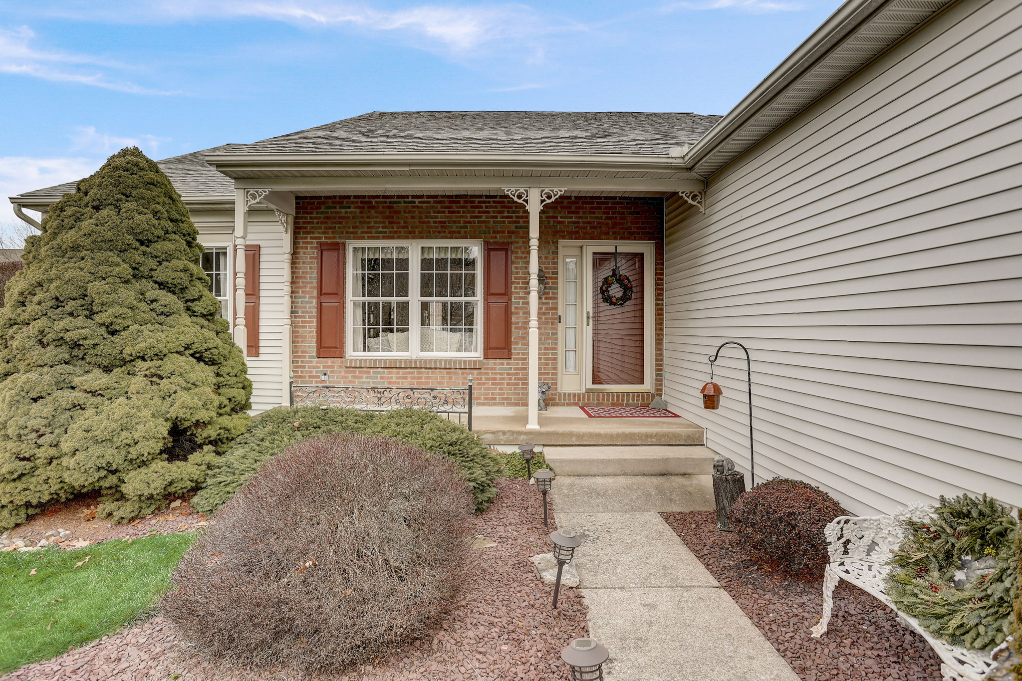 2620 Fieldview Dr, Macungie, PA 18062 ShowingTime+ Listing Media Services