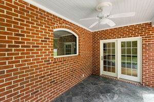  Photo 37