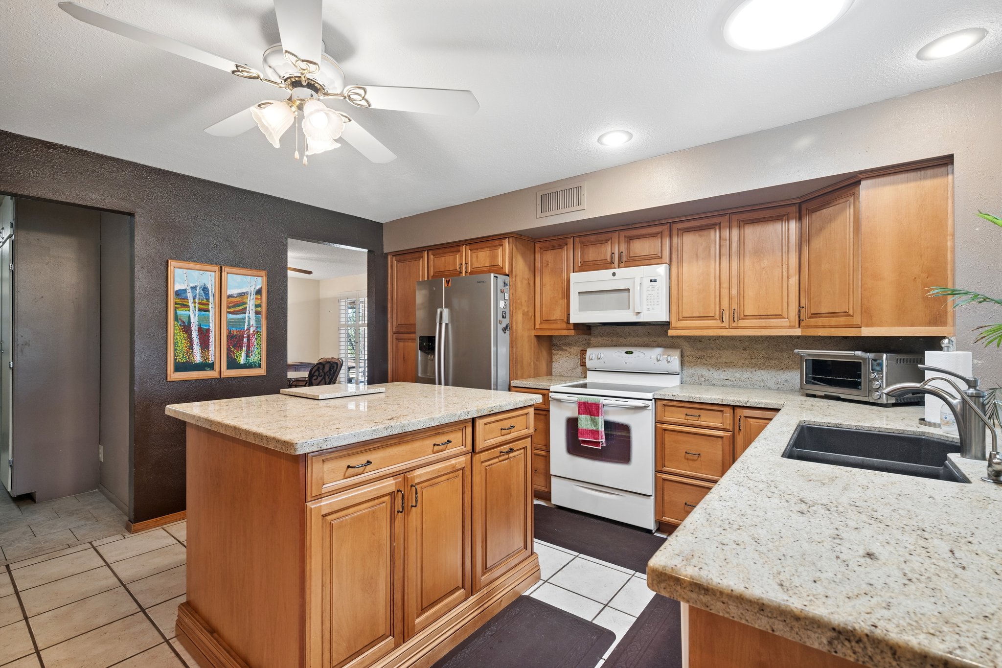 26207 S Glenburn Dr - 014.jpg