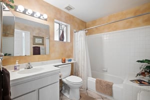 26207 S Glenburn Dr - 028.jpg