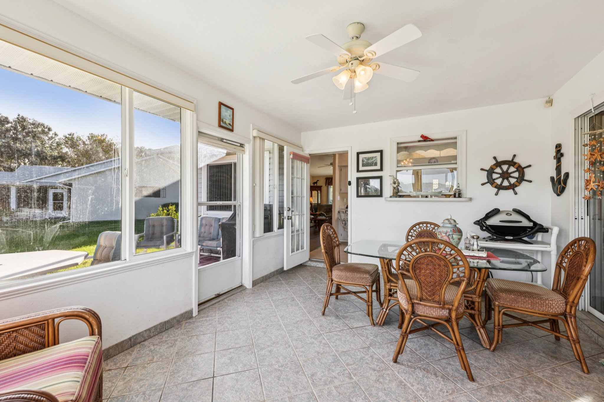 Newcombe Cir-S1211-026.jpg