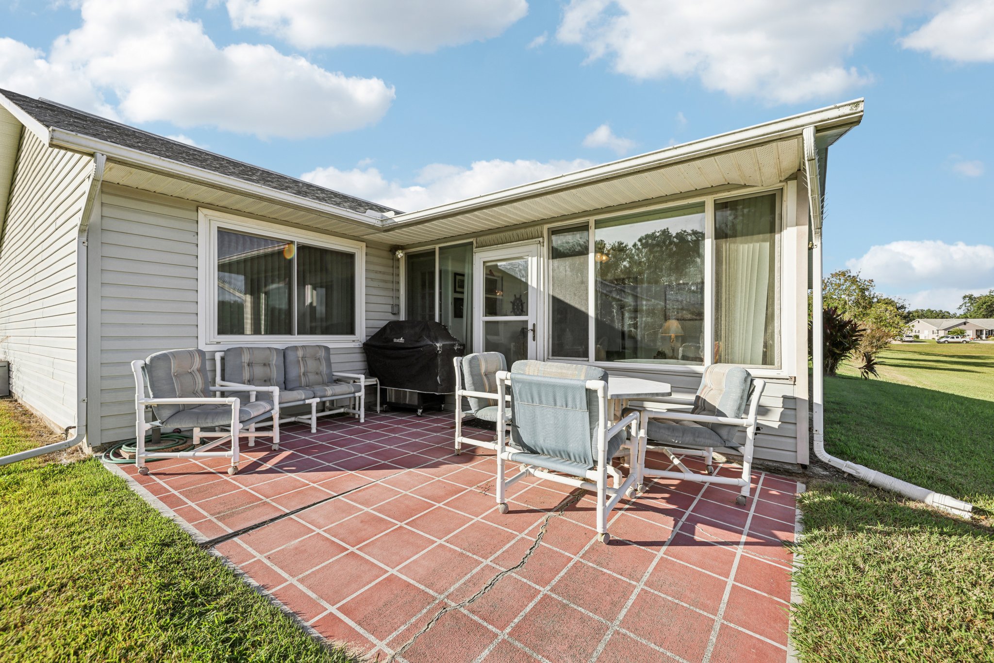 Newcombe Cir-S1211-028.jpg