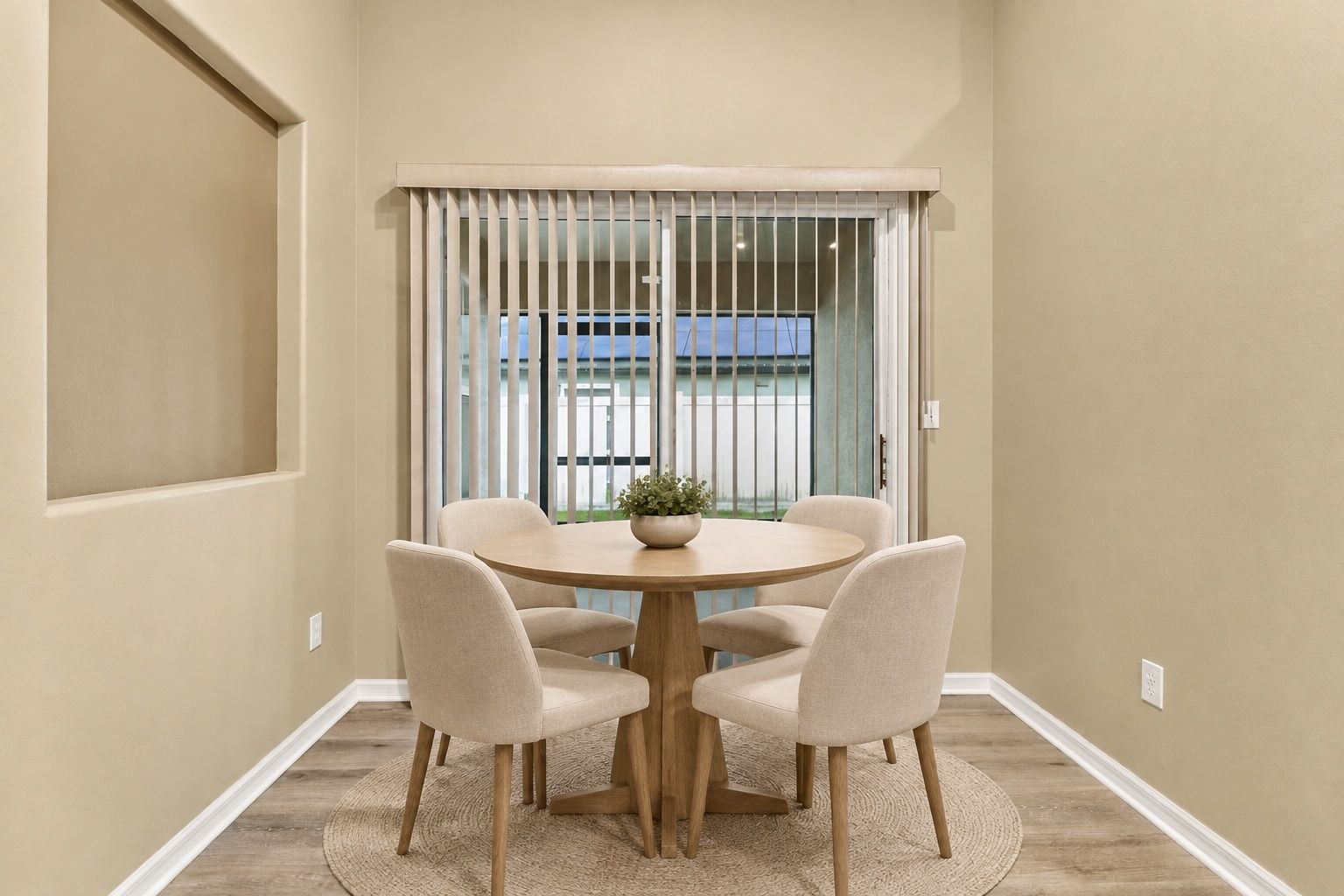 Virtually Staged Breakfast Nook